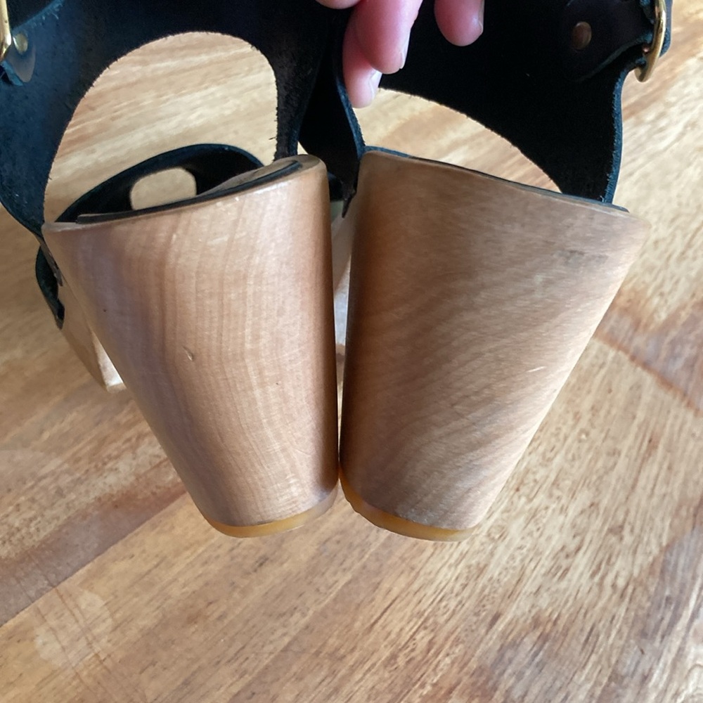BRYR Black Leather Peep-Toe Wedge Sandals - Picture 5 of 13